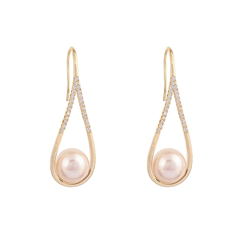 Women's Long Pearl Elegance Earring