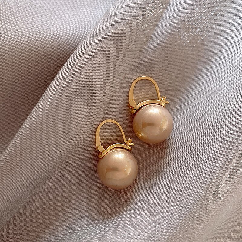 Women's Sophisticated Champagne Pearl Earring
