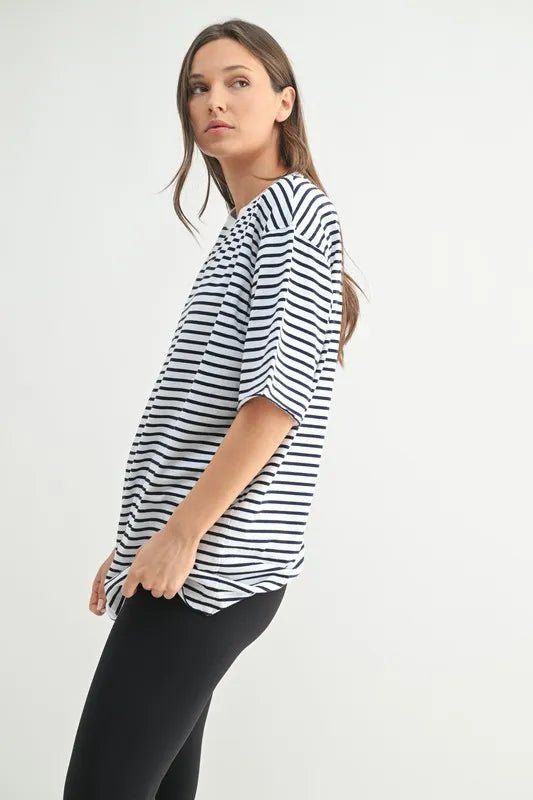 Coastal Cotton Striped Oversized Crewneck Tee – Relaxed Fit