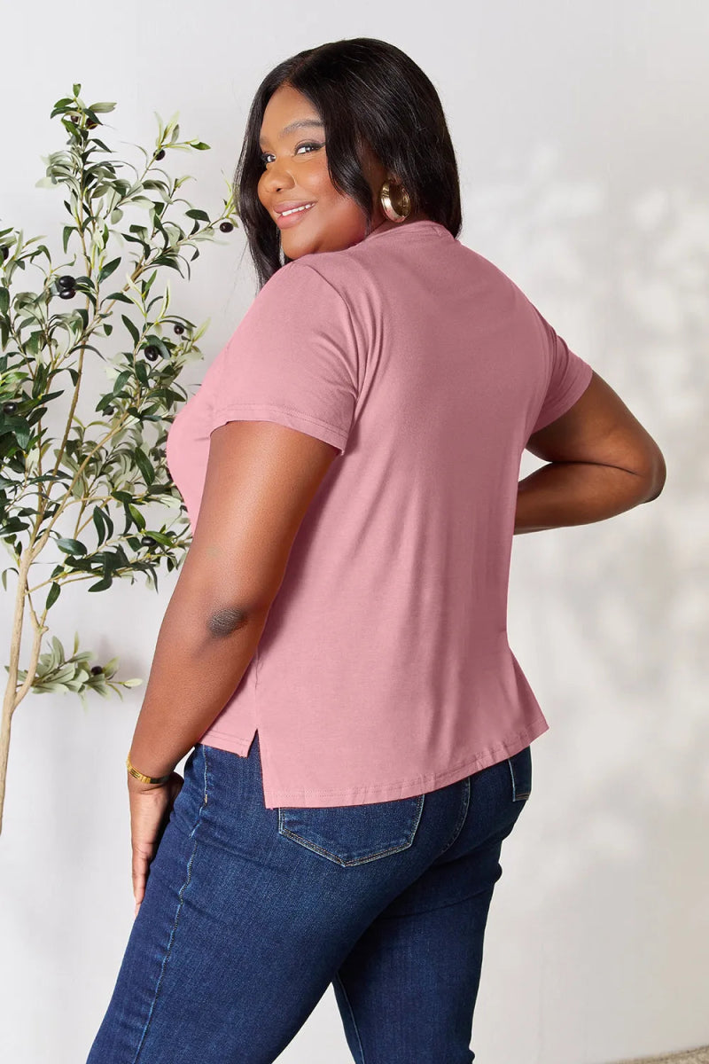 Short Sleeve Slit Hem Tunic Top for Office and Everyday Wear
